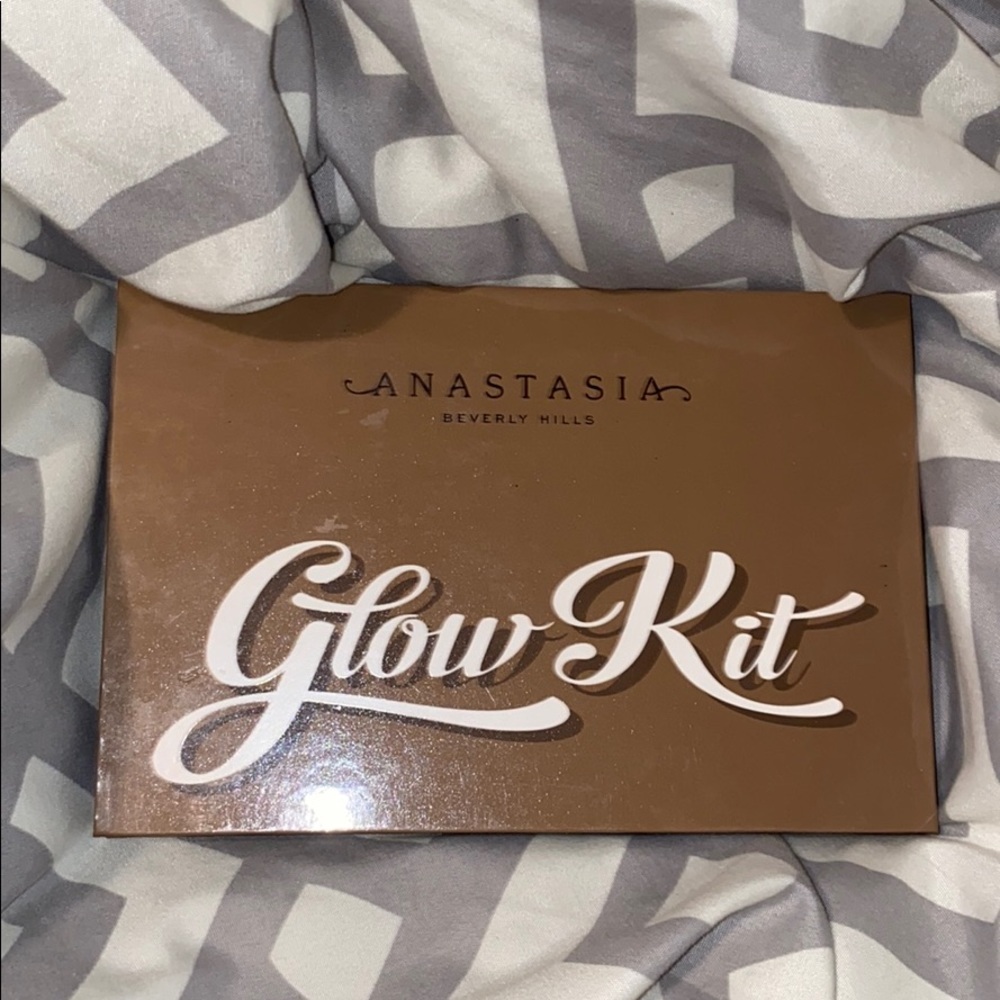 Anastasia Glow Kit